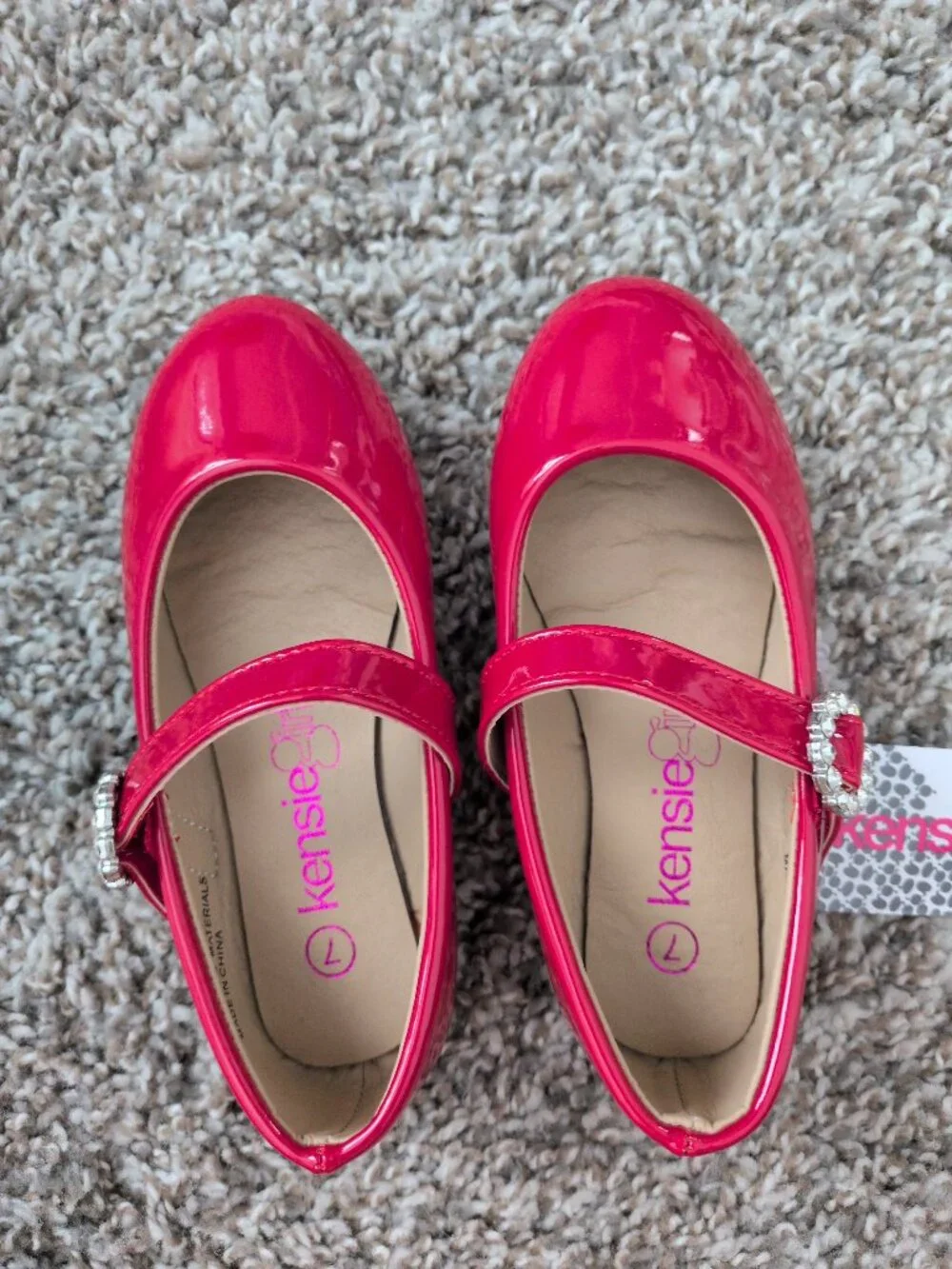 Elegante Red Pump Shoes